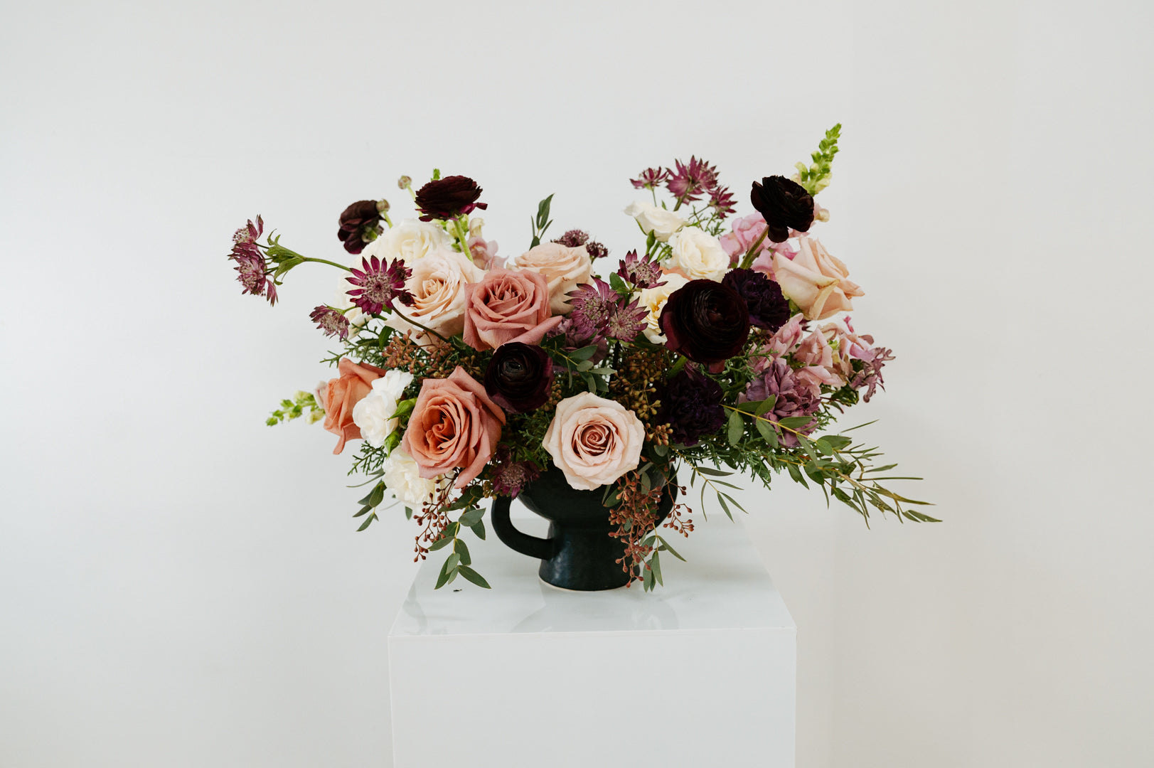 Large Moody Mauve Arrangement image 0