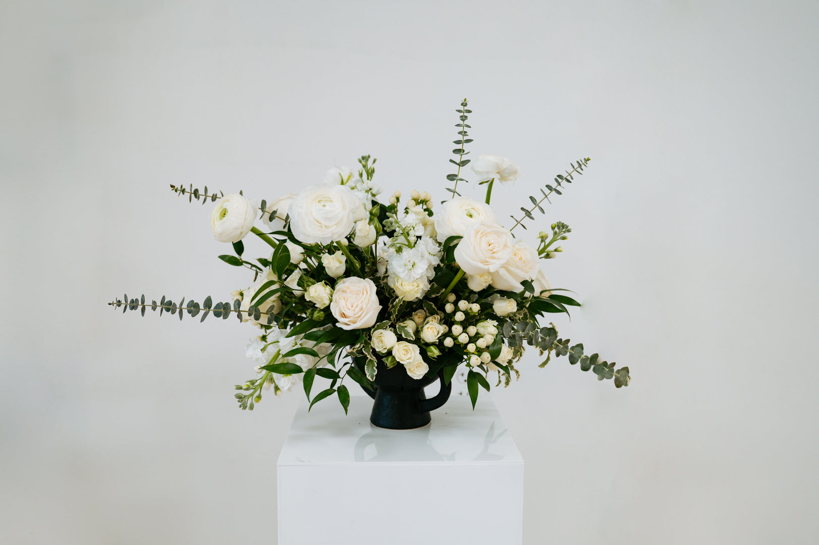 Large Garden White Arrangement image 0