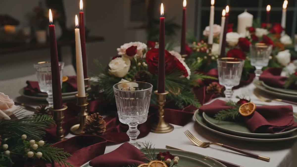 Pretty holiday tablescape in a Columbus, Ohio home.